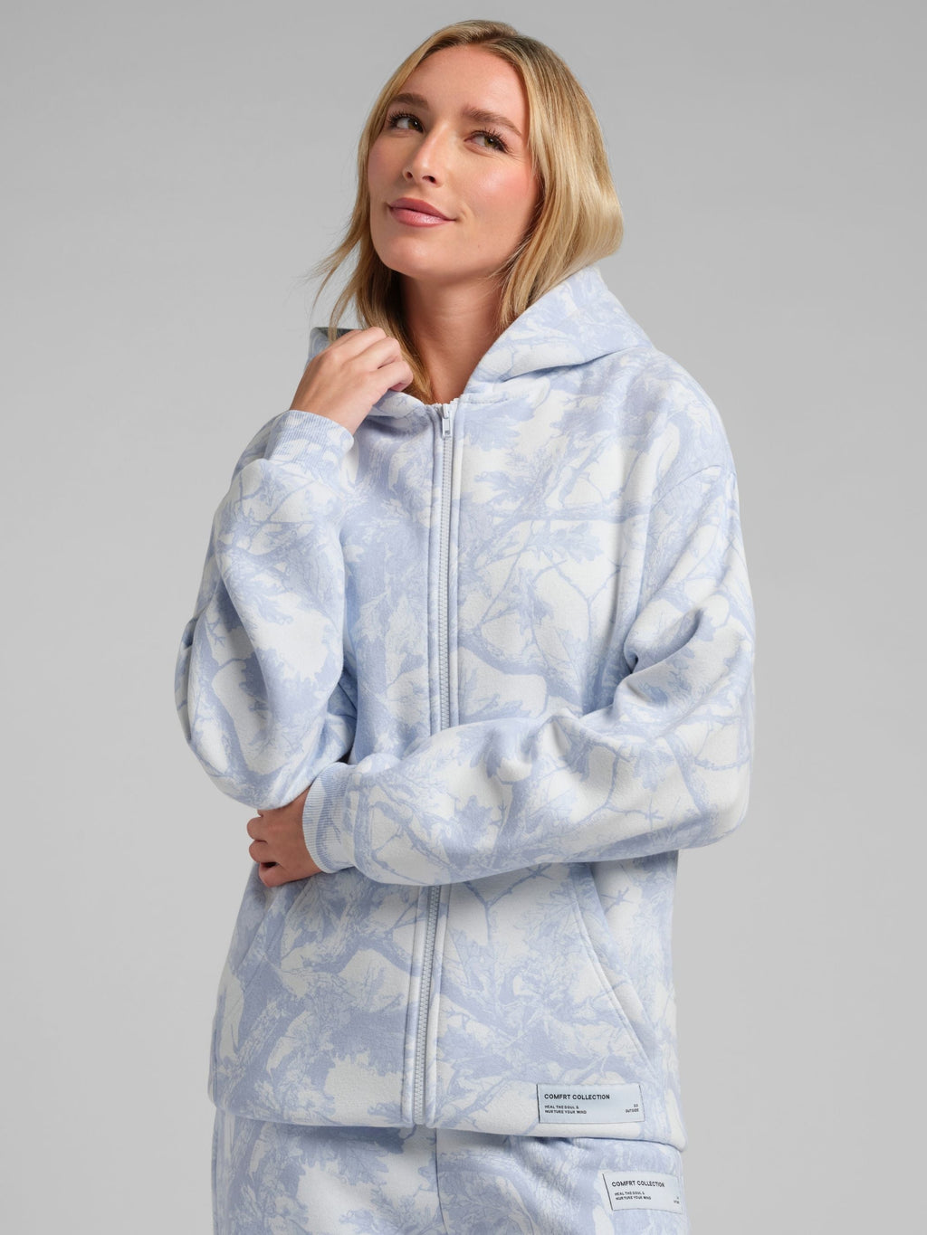 Camo Zip Hoodie – Mega