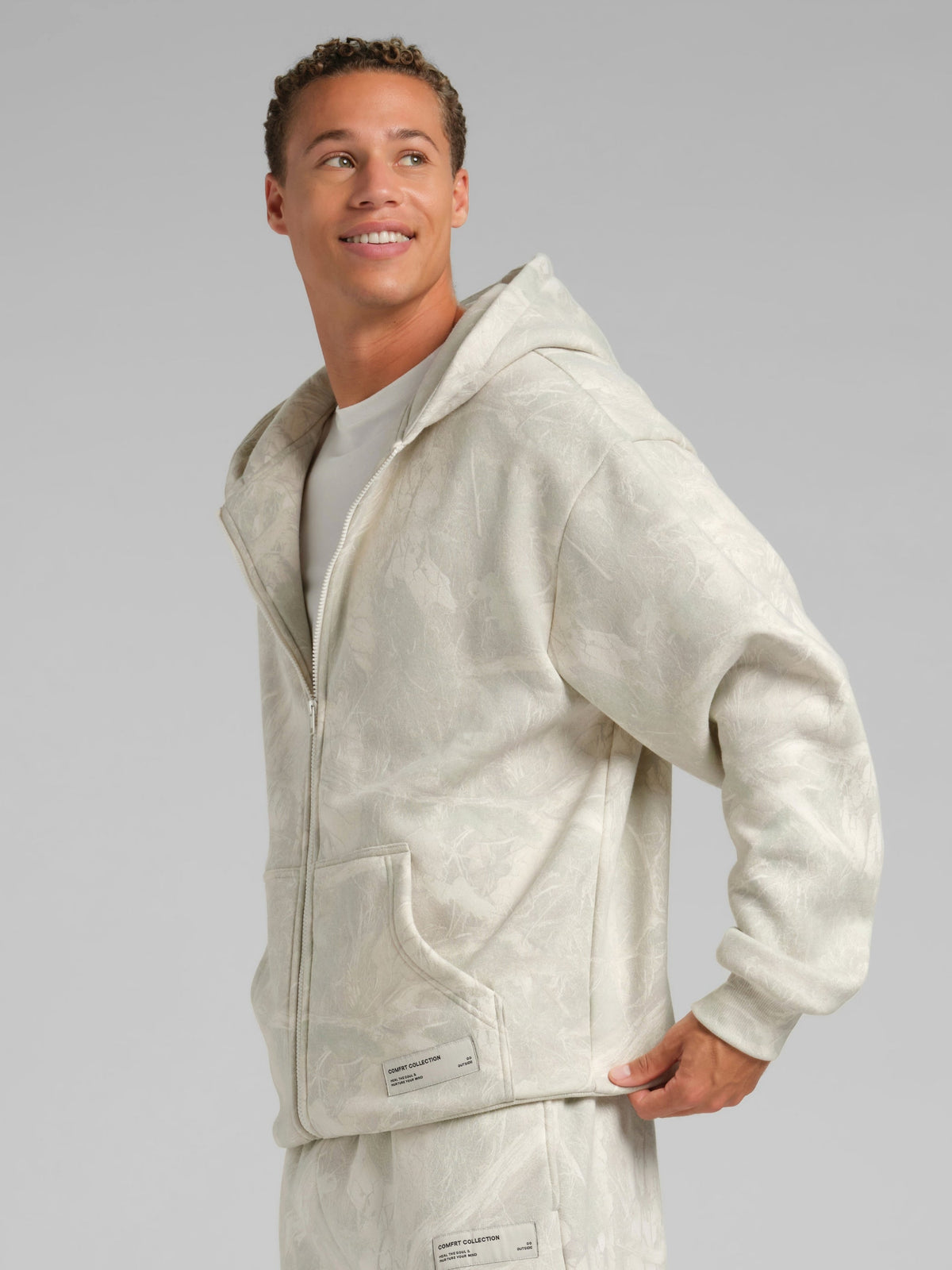 Camo Zip Hoodie – Mega