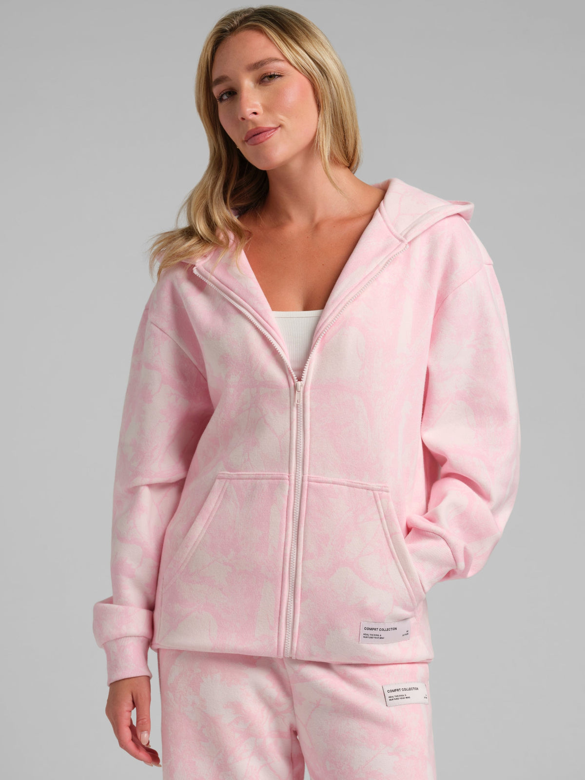 Camo Zip Hoodie – Mega